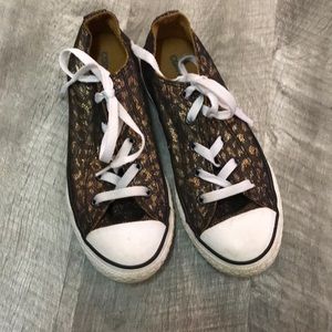 kids cheetah converse